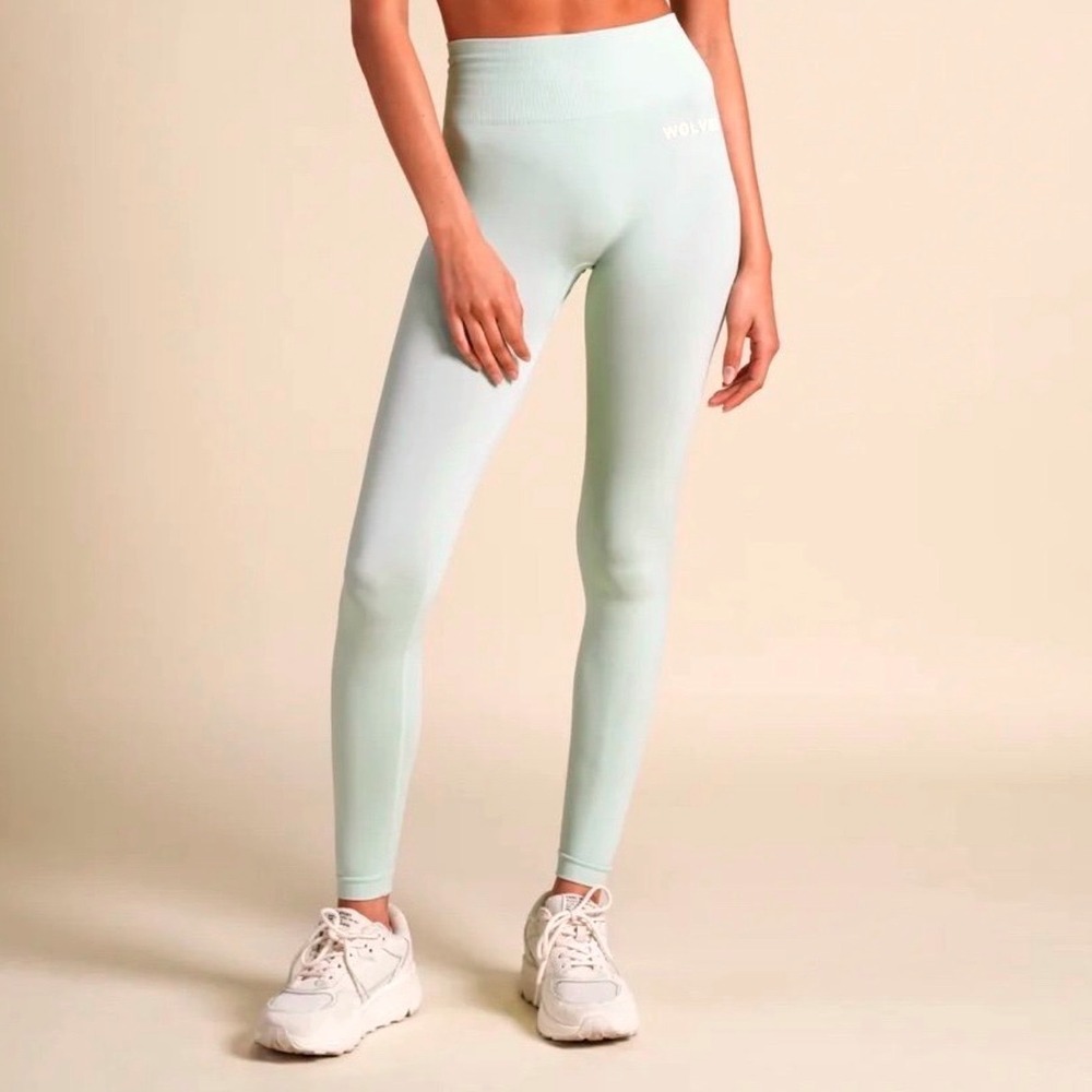 Darc Sport Wolves Forever Mark Skylar Soft Seamless Leggings Honeydew Green M